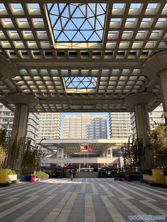 美股之家股票配资 走进沪上养老社区：“享受型”养老兴起，背后折射了什么？